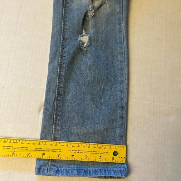 EST 1946 Denim Contemporary Blue Jeans Distressed with Natural Fading Sz-6. F8 - Picture 6 of 9